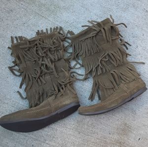 Minnetonka 3 layer fringe olive green boots